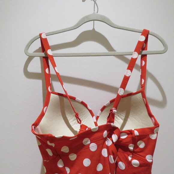 TORRID Red Polka Dot Cleavage Enhancer Tankini Swim Top Retro Pinup - Size 2X - Picture 9 of 13
